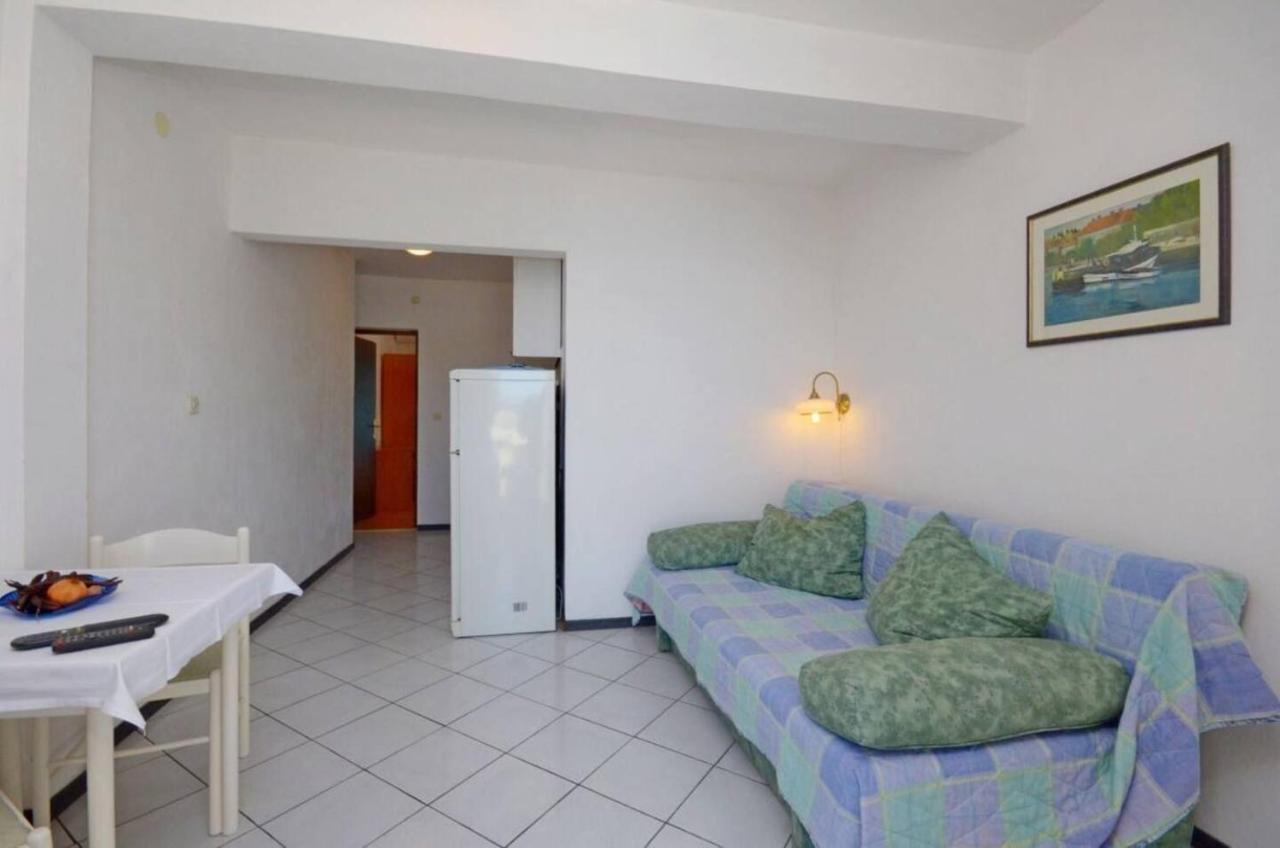 Apartments And Rooms Barbara Lastovo Экстерьер фото