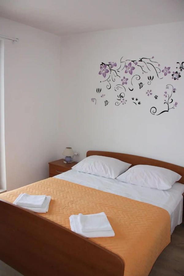Apartments And Rooms Barbara Lastovo Экстерьер фото